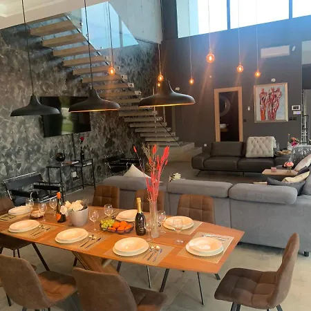 Villa Mediterraneo 2 *