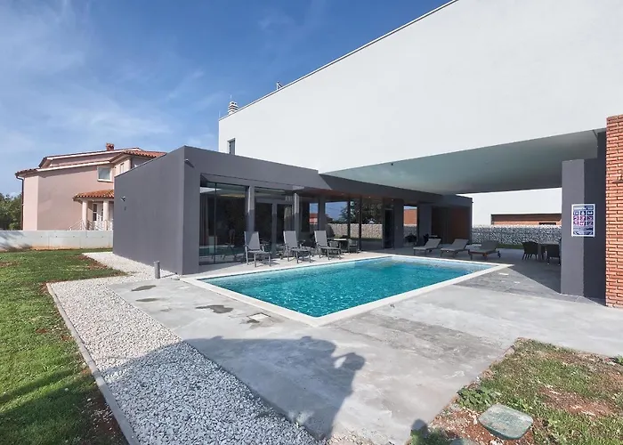 Mediterraneo 2 By Istra Vacation Вилла Лижнян