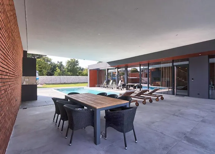 빌라 Mediterraneo 2 *