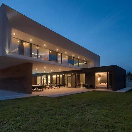Villa Mediterraneo 2 By Istra Vacation Ližnjan